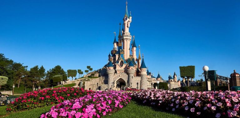 DISNEYLAND PARIS mit Übernachtung im 4 Sterne Hotel